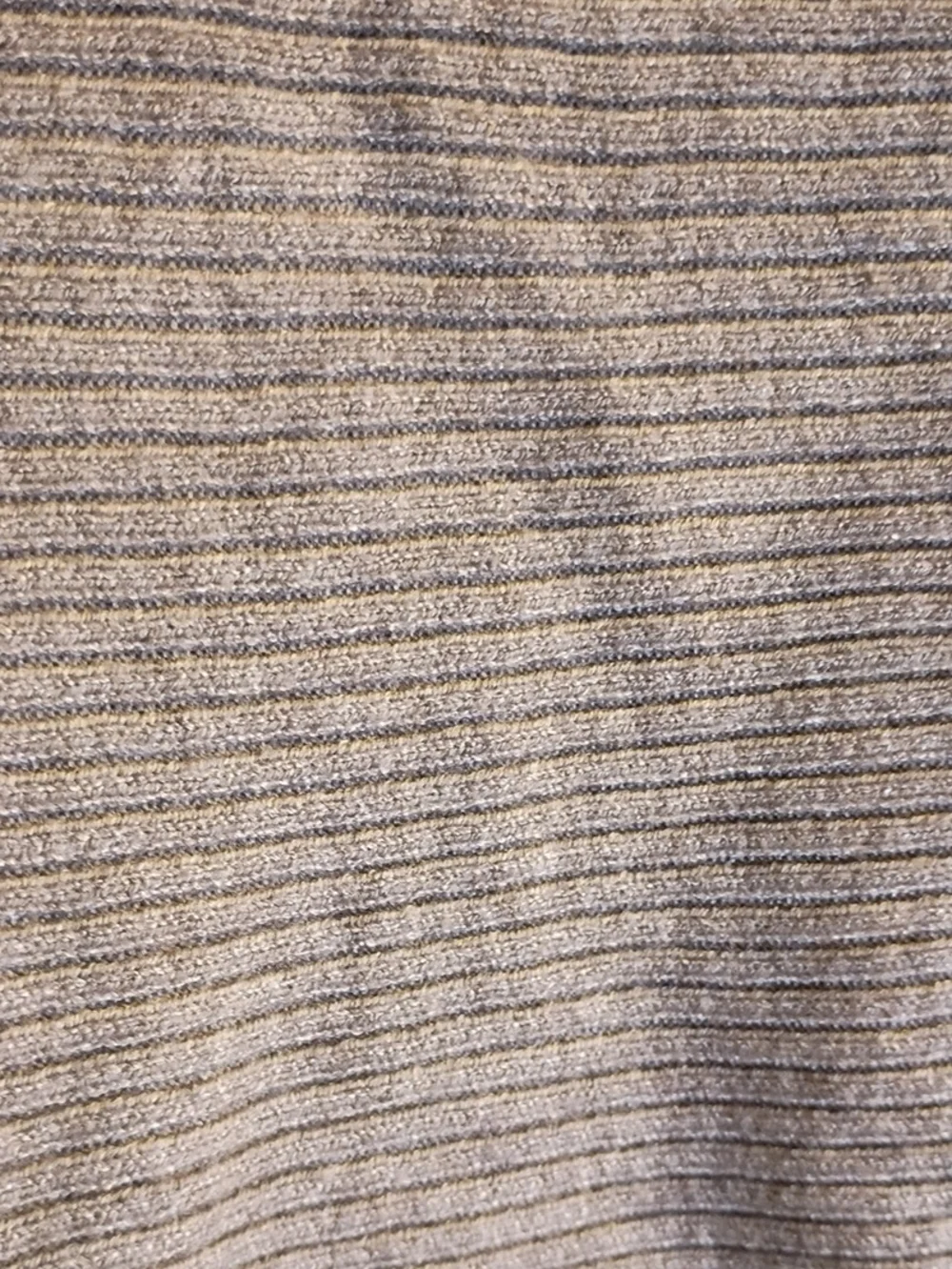 Jennifer Lopez Light Grey Ribbed Crewneck Sweater with Shoulder Grommets